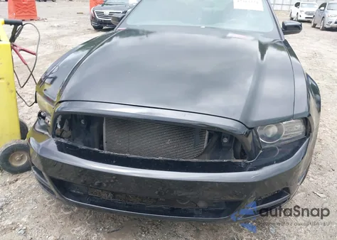 2014 Ford Mustang V6 Premium z USA, uszkodzony, nr VIN 1ZVBP8AM3E5244110